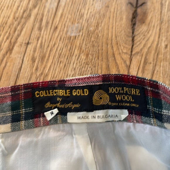 Vintage Collectible Gold Wool Plaid Shorts - Picture 3 of 7